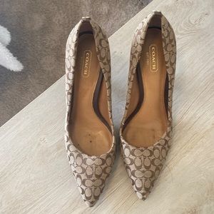 Coach 8.5 pointy toe heels